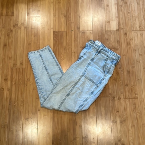 Universal Thread Denim - Universal thread high rise slim straight jeans size 8/29R women’s